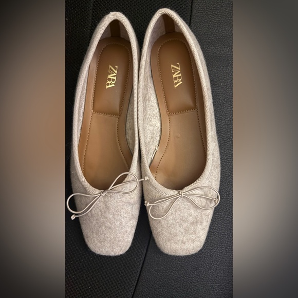 Zara Shoes - Zara Women's Cream Felt Ballet Flats | Sz 39